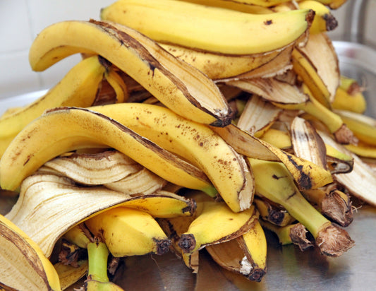 Skórka banana w domu i pielęgnacji: Ekologiczne patenty i sekrety zero-waste